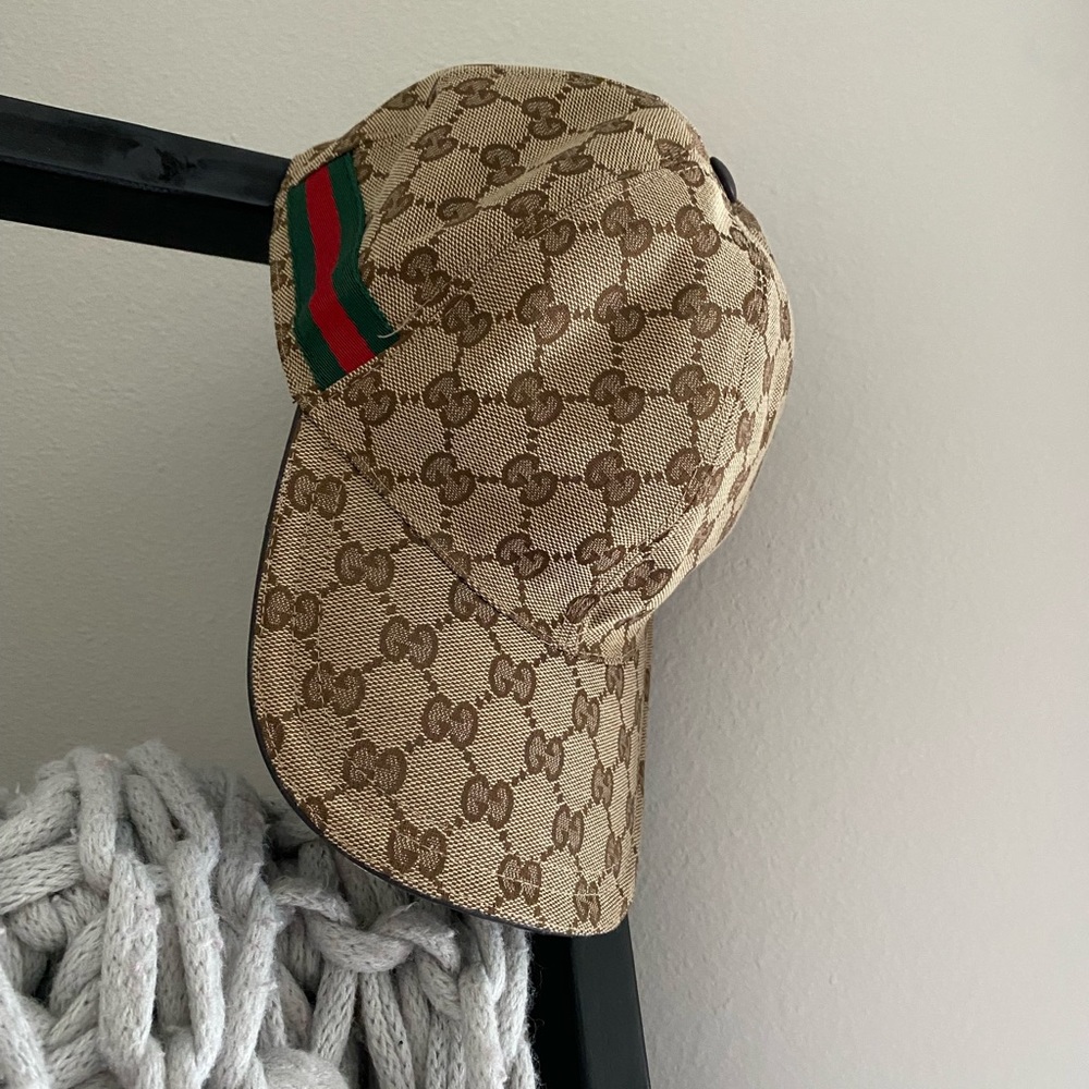 Authentic gucci baseball cap